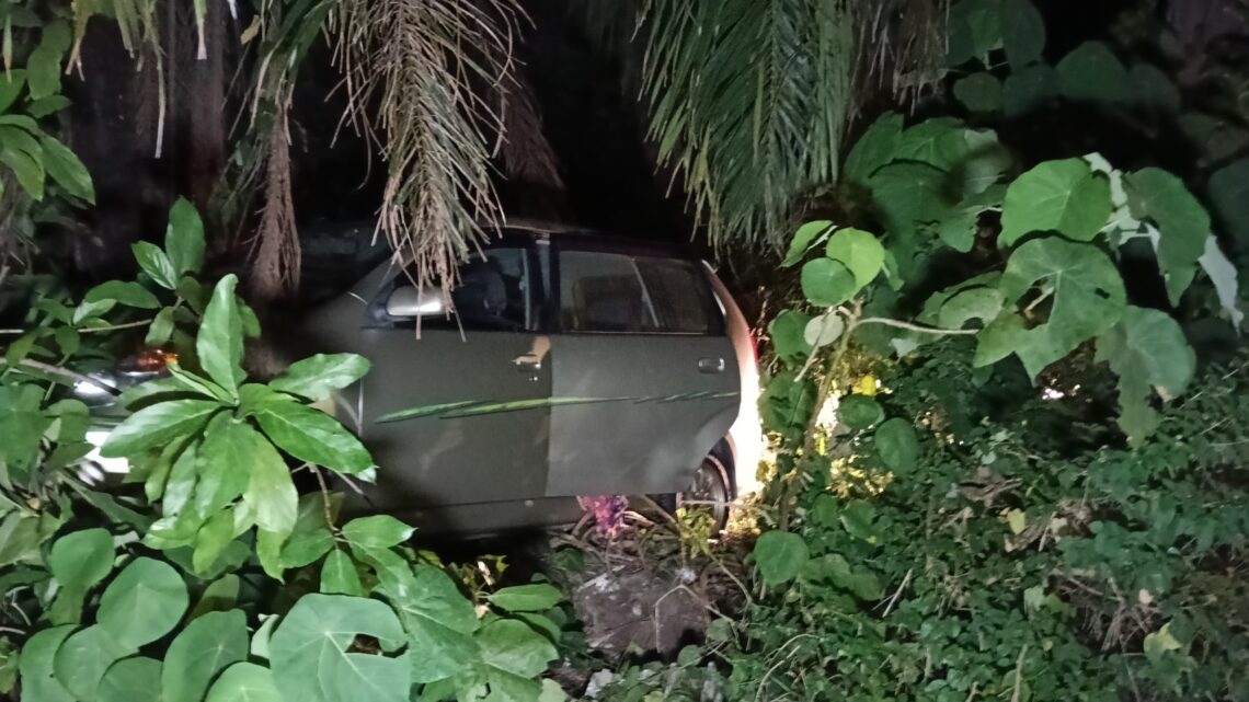Kenderaan dipandu suspek yang membawa mayat seorang wanita di kawasan Simpang Pulai, Ipoh
